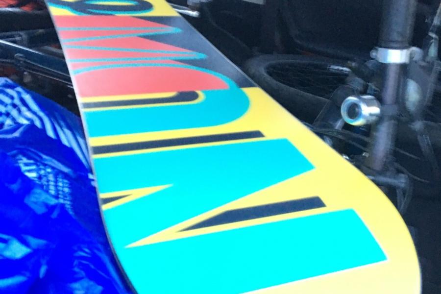 あろ、ボード板買う。