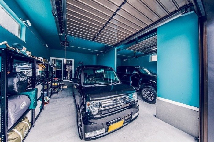 車好き、キャンプ好きのご夫婦が作るダブルガレージの家。