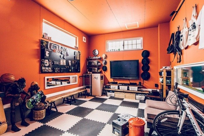 DIYで自分らしい暮らしを遊び心溢れるガレージハウス