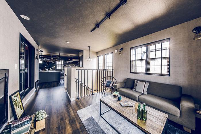 ビルトインガレージ×2階リビング住宅