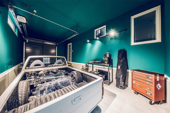 ガレージ×バルコニー 趣味も家族時間も楽しむ家