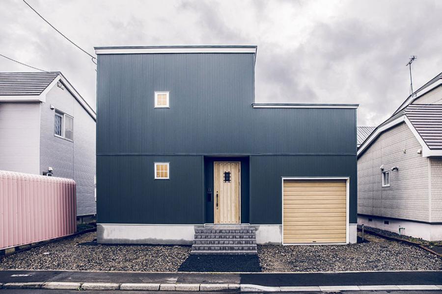 ビルトインガレージにバルコニーを設ける！活用術と事例を紹介